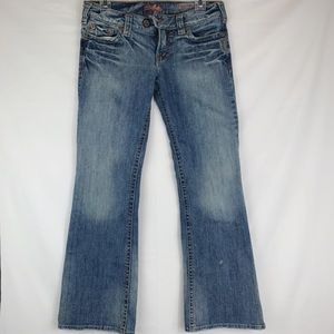 Silver | Tuesday Medium Wash Bootcut 28